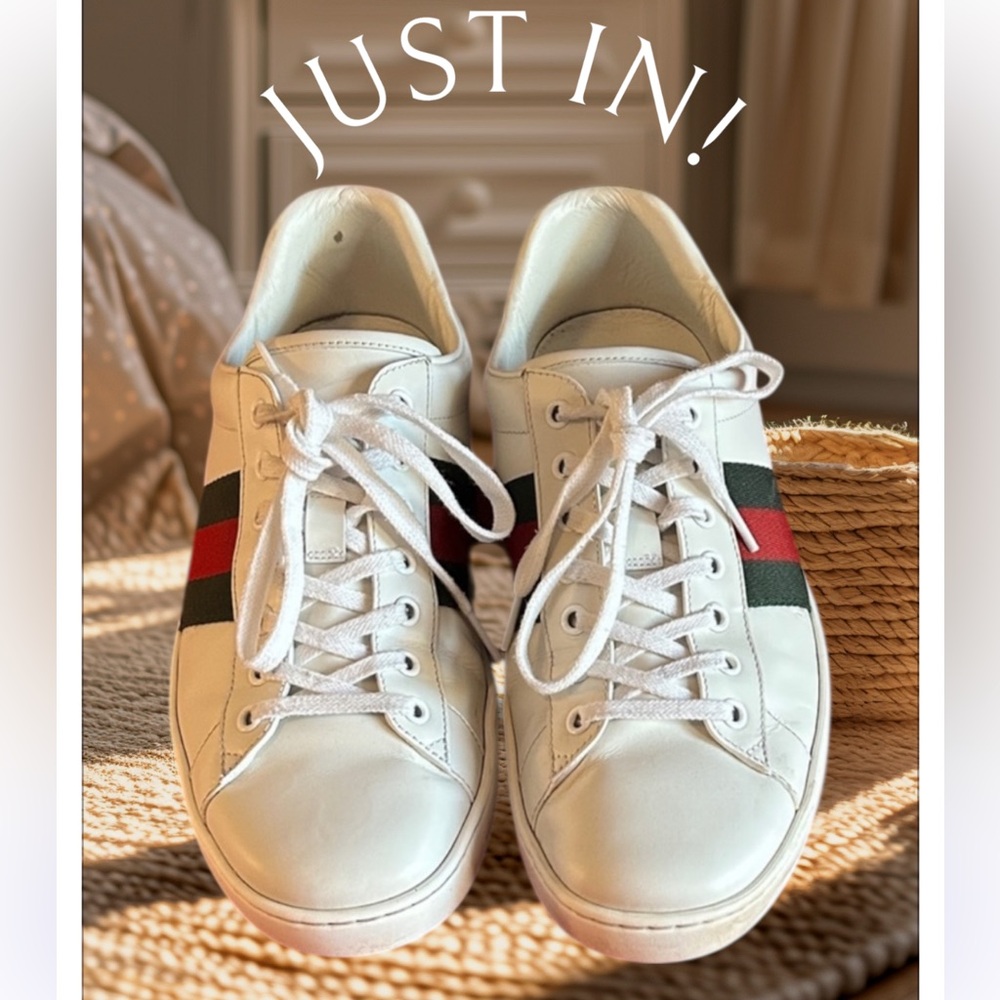 Authentic Gucci White Sneakers with Green and Red Stripes 386750.made in Italy